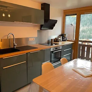 2 Pièces - 4 Personnes Appartement